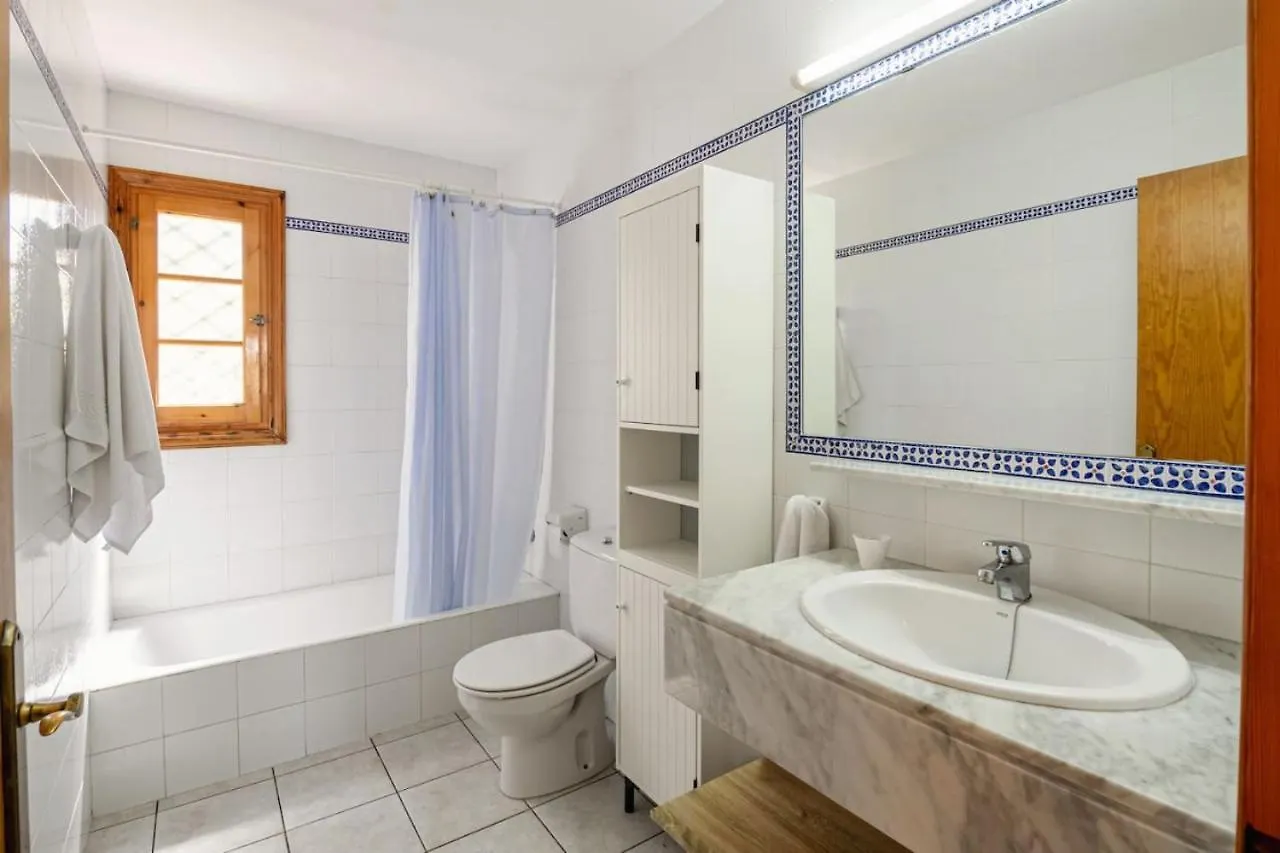 Villa Flor Cala'N Bosch  Spain