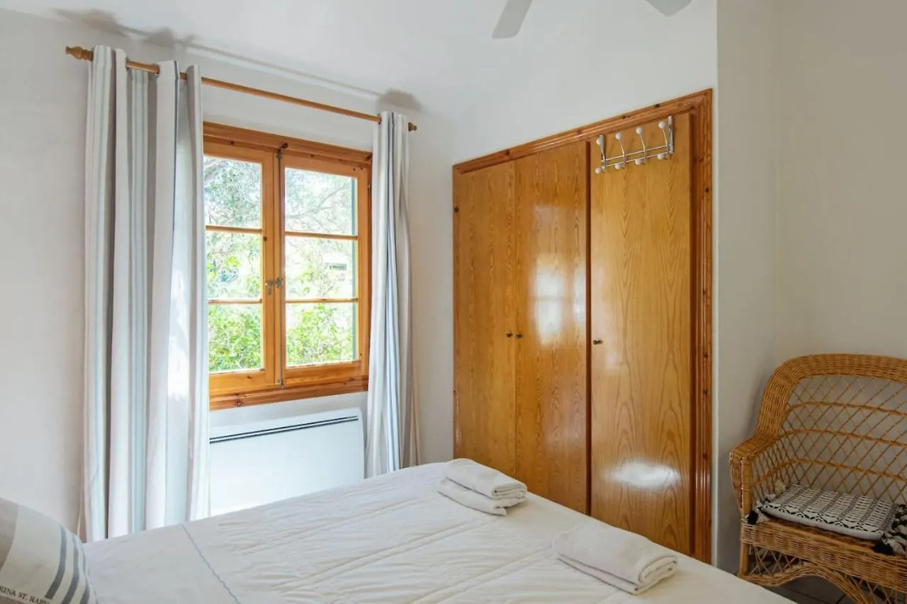 Villa Flor Cala'N Bosch  Holiday home Cala'N Bosch (Menorca)